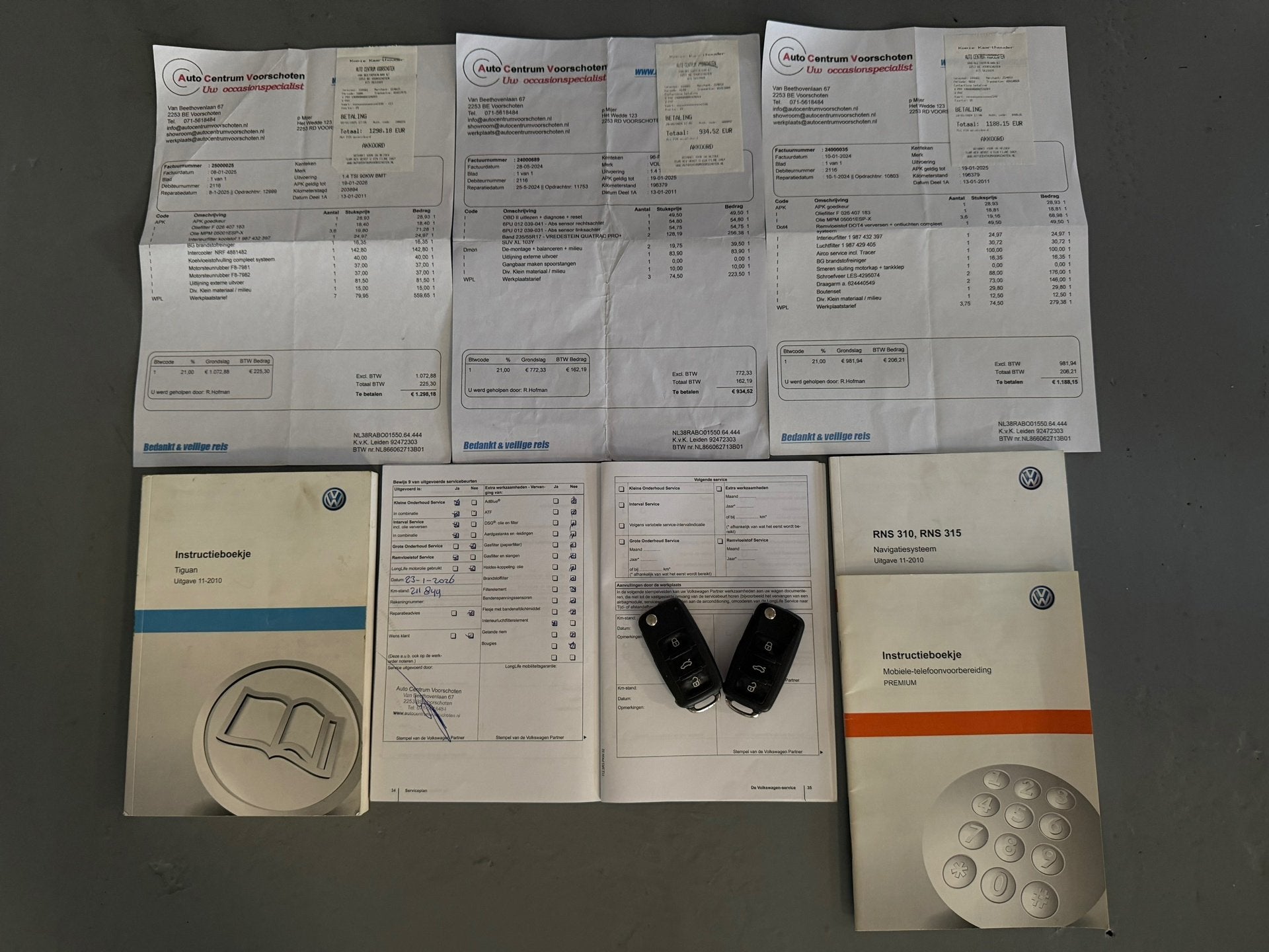 Volkswagen Tiguan 1.4 TSI Sport&Style NAP/AIRCO/TREKHAAK/MUL, Voorwielaandrijving, Euro 5, Gebruikt, Zwart