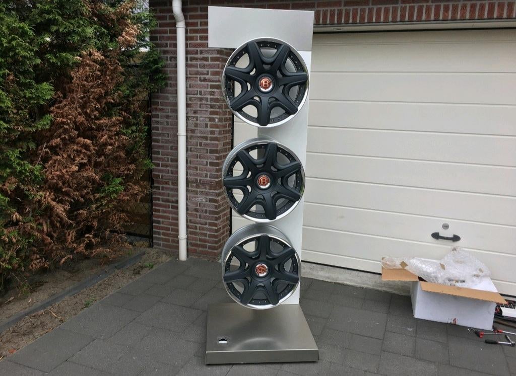 Velgenboom showroom velg velgen standaard mancave garage, Ophalen of Verzenden, Zo goed als nieuw