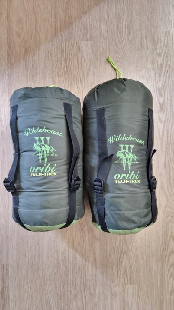 2x Slaapzak Wildebeast Orbi Tech-trek, Ophalen, Zo goed als nieuw