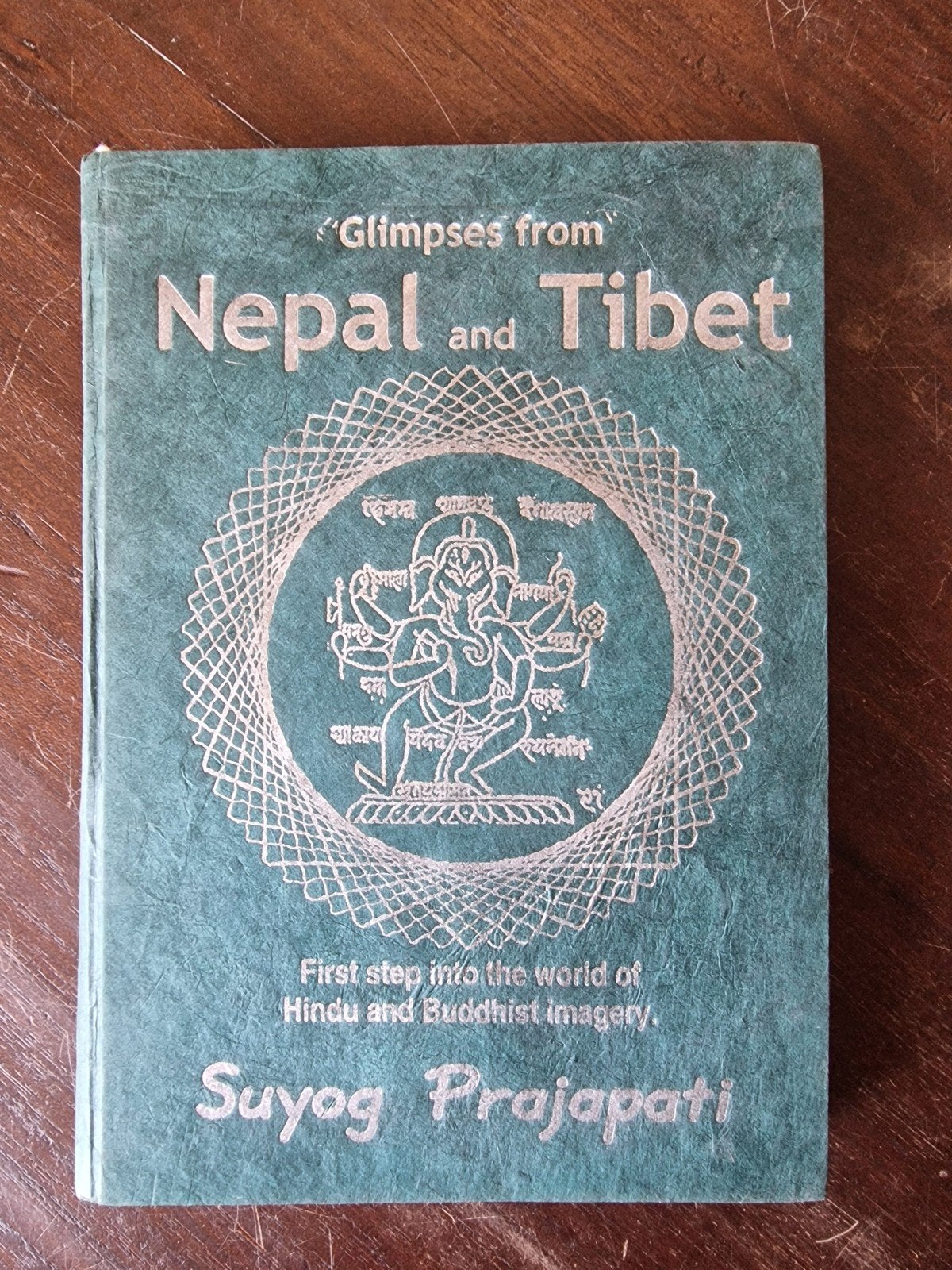Glimpses from Nepal & Tibet - Hindoeisme & Boeddhisme, Gelezen, Spiritualiteit algemeen, Ophalen of Verzenden, Suyog Prajapati