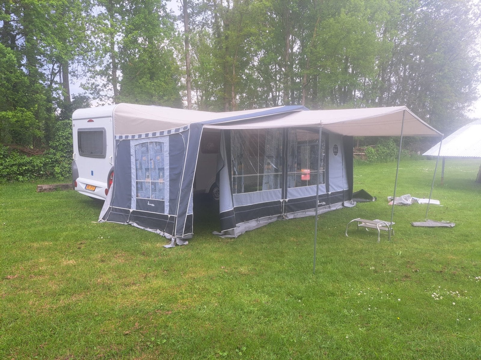 Knaus Sudwind 500 met mover!!, Caravans en Kamperen, Caravans, Vast bed, Kachel, Rondzit, Particulier