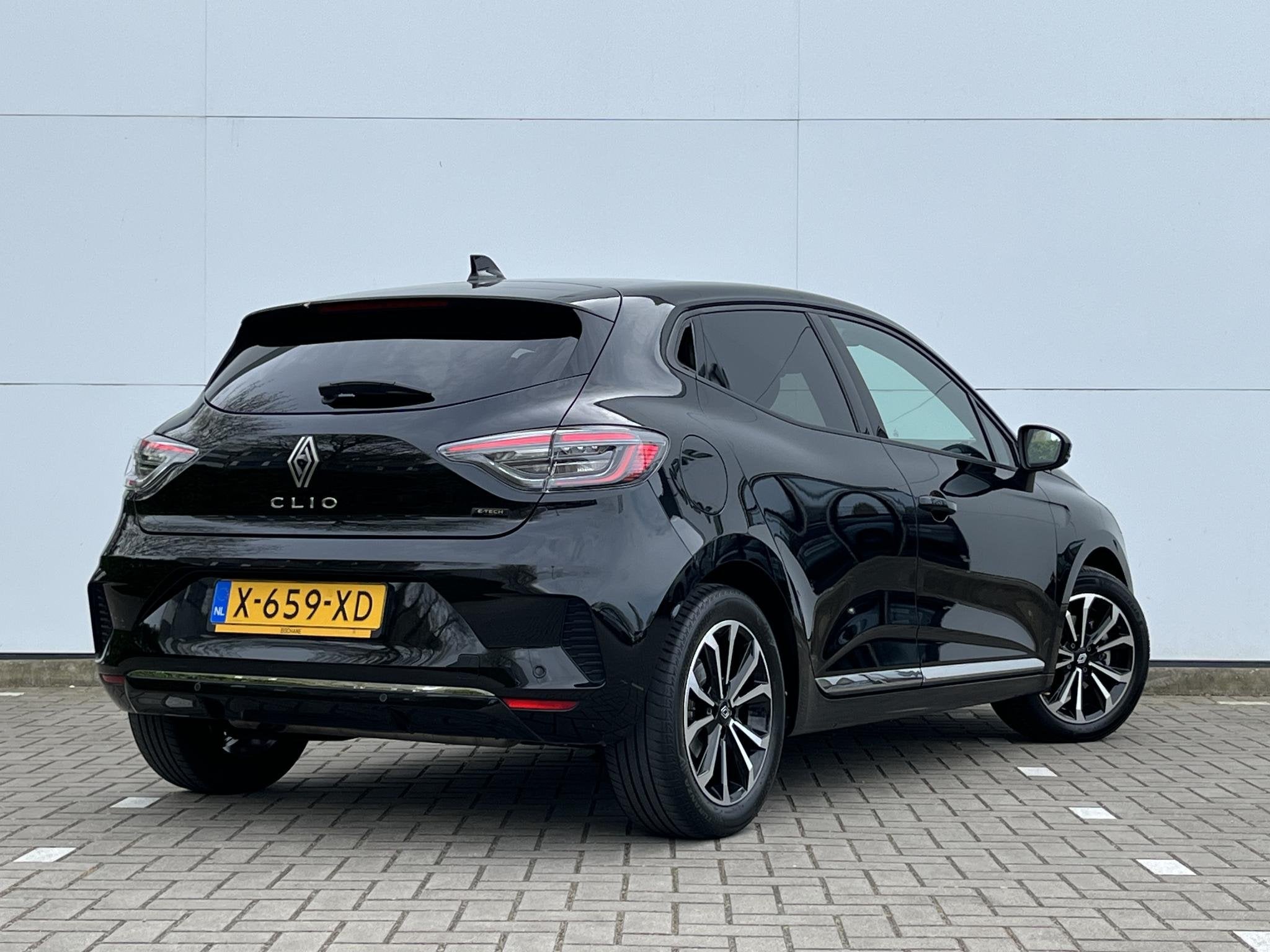 Renault Clio 1.6 E-Tech Full Hybrid 145 techno | Navigatie A, Auto's, Gebruikt, Euro 6, Leder en Stof, Origineel Nederlands