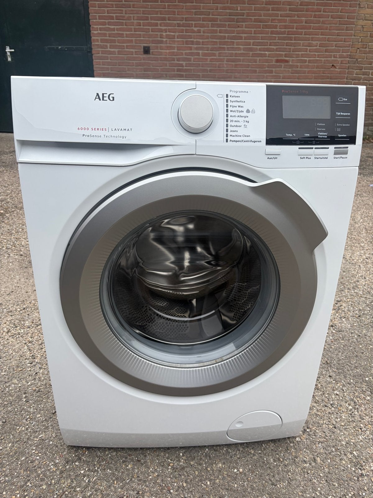 AEG Lavamat 6000 Series 9 kg, Witgoed en Apparatuur, Wasmachines, Ophalen, 1200 tot 1600 toeren, 8 tot 10 kg, Zo goed als nieuw