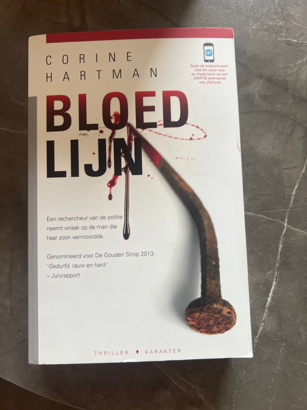 Bloedlijn - Corine Hartman (Thriller), Boeken, Thrillers, Gelezen, Nederland, Ophalen