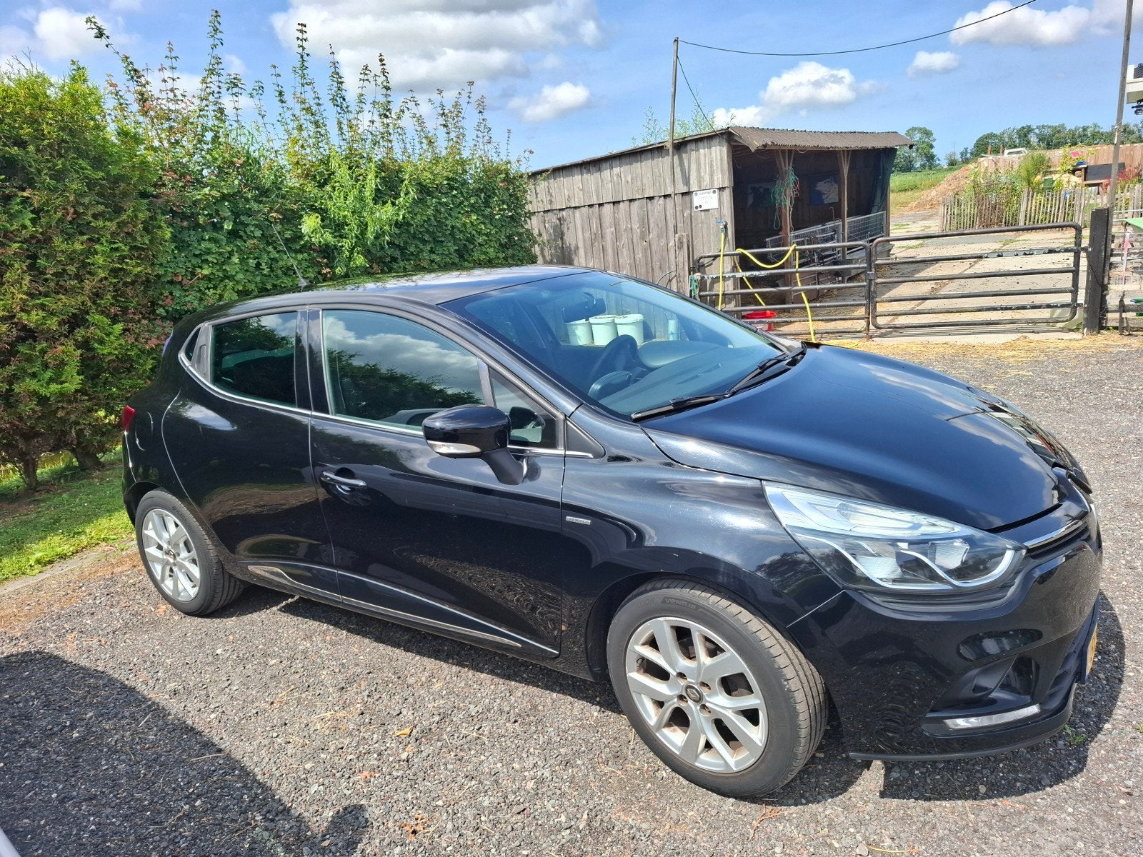 Renault Clio  WEINIG  KILOMETERS!!!  2018 Zwart, Auto's, Voorwielaandrijving, 898 cc, 1057 kg, Origineel Nederlands