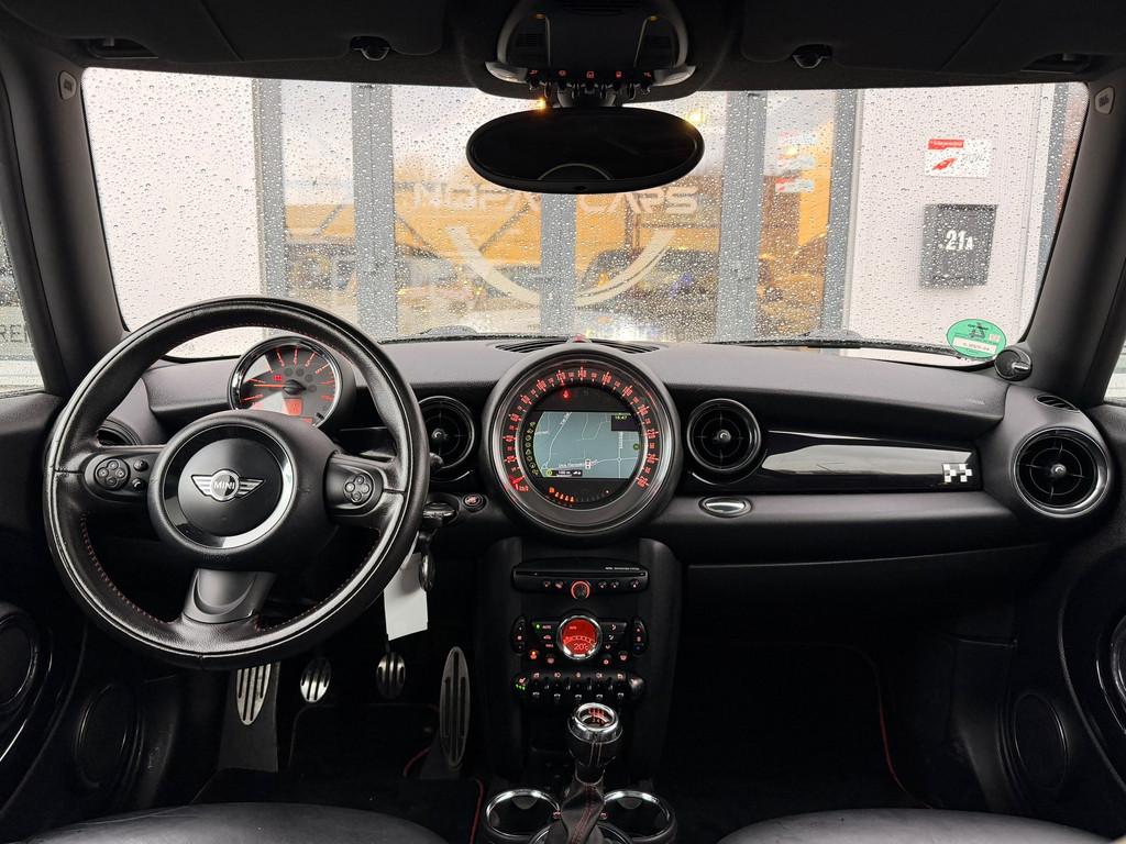 Mini Mini 1.6 John Cooper Works Chili|Pano|Leer|Navi|Xenon, Voorwielaandrijving, Euro 5, Gebruikt, 4 cilinders
