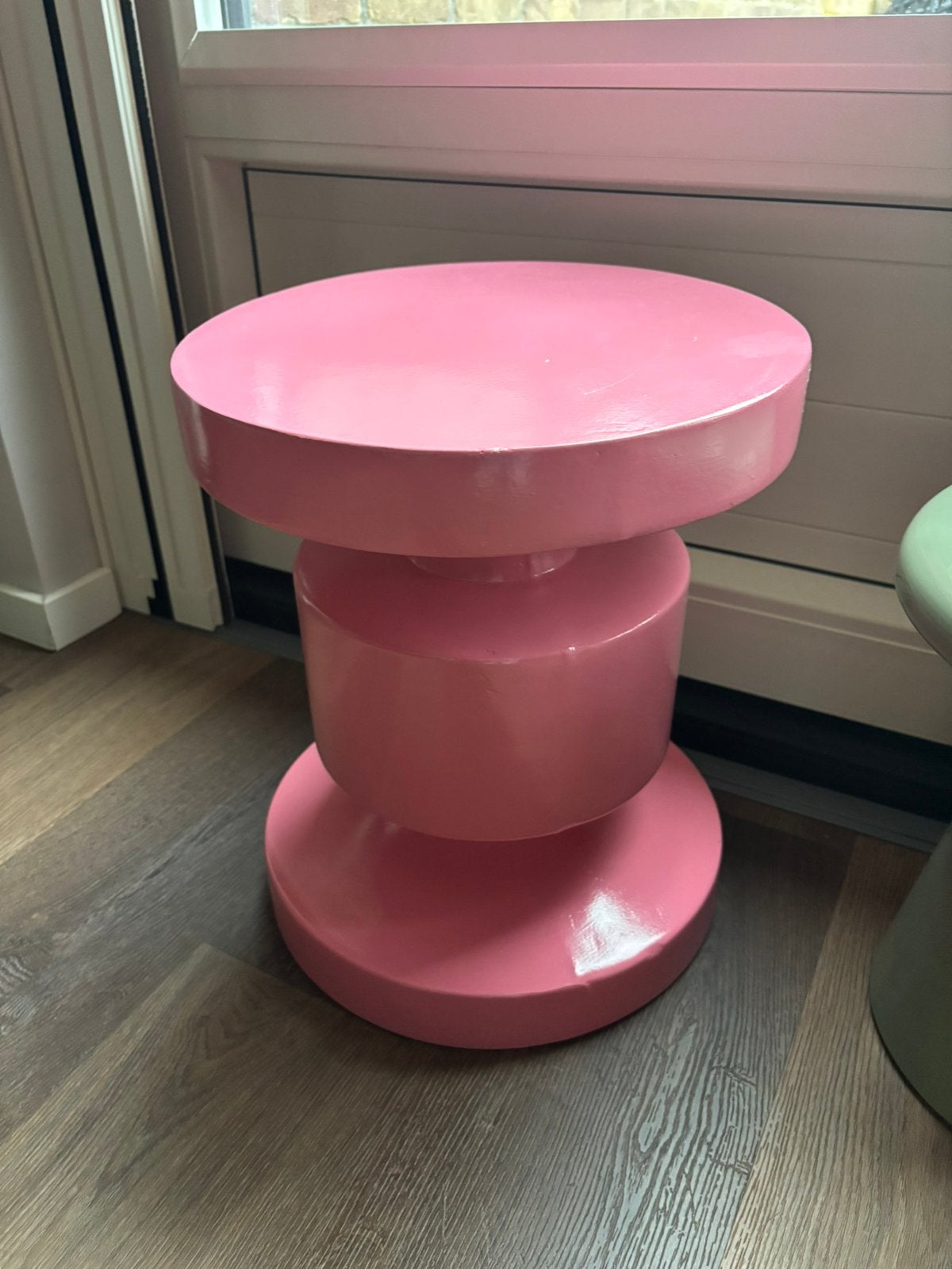 Roze bijzettafeltje, Huis en Inrichting, Krukjes, Ophalen, Zo goed als nieuw, Overige materialen