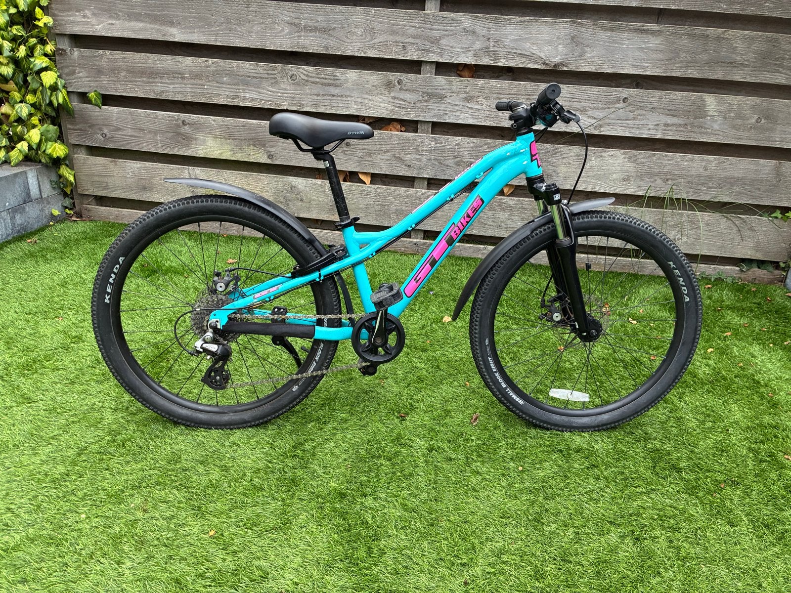 GT Stomper Kinder MTB 24 inch met schijfremmen, Ophalen, Zo goed als nieuw, Schijfrem, 20 inch of meer