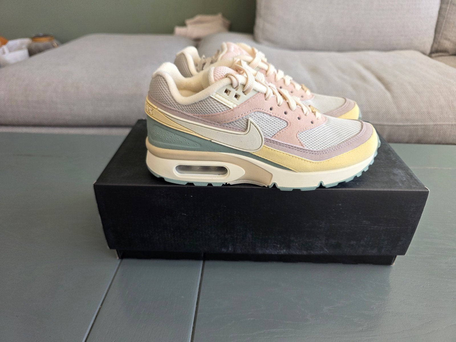 nike air max classic bw coconuts maat 36, Ophalen of Verzenden, Nieuw