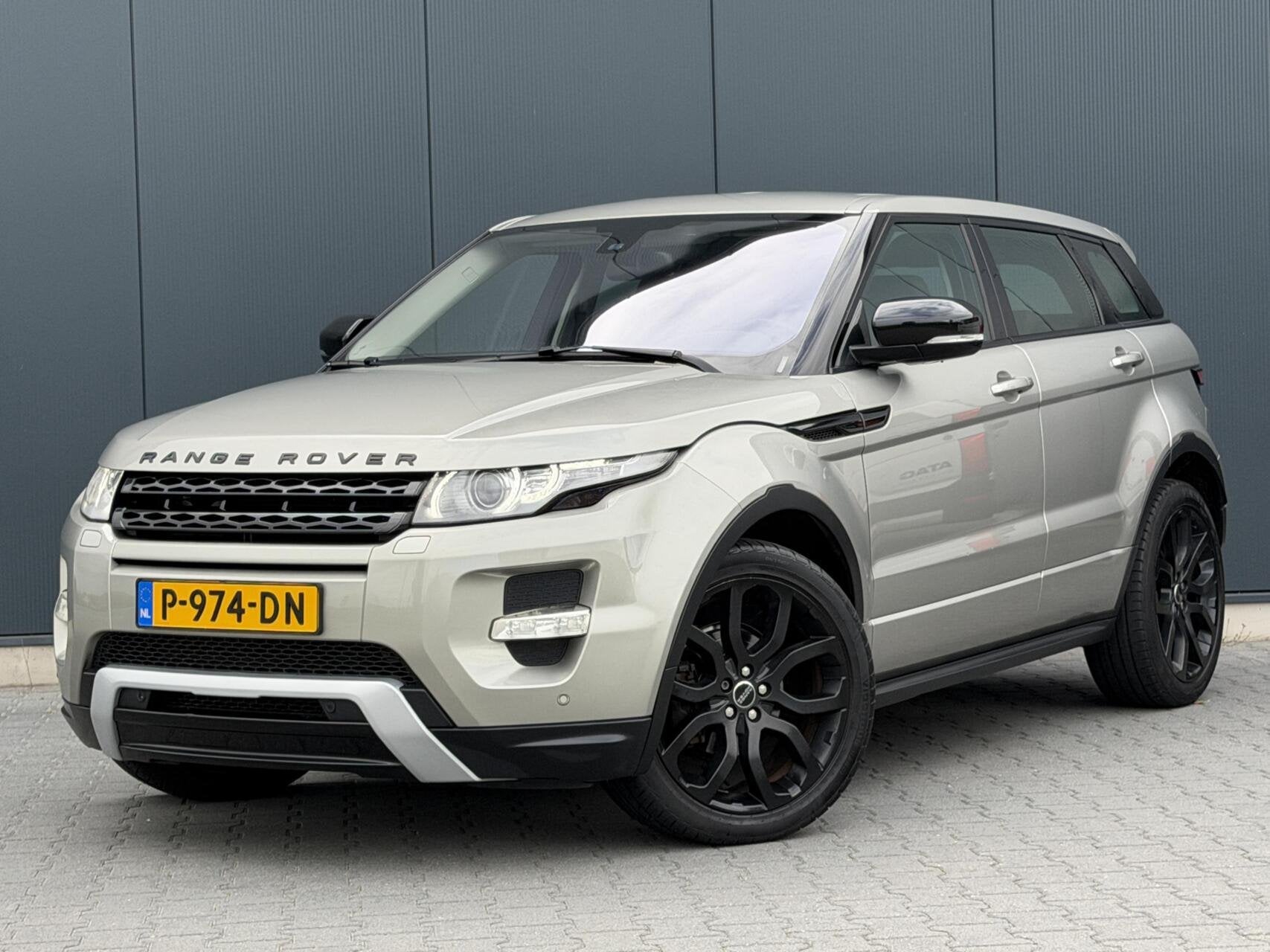 Range Rover Evoque 2.0 Si 4WD Prestige Leder - Meridian - Tr, Auto's, Automaat, Euro 5, Automatische klimaatregeling, Zwart