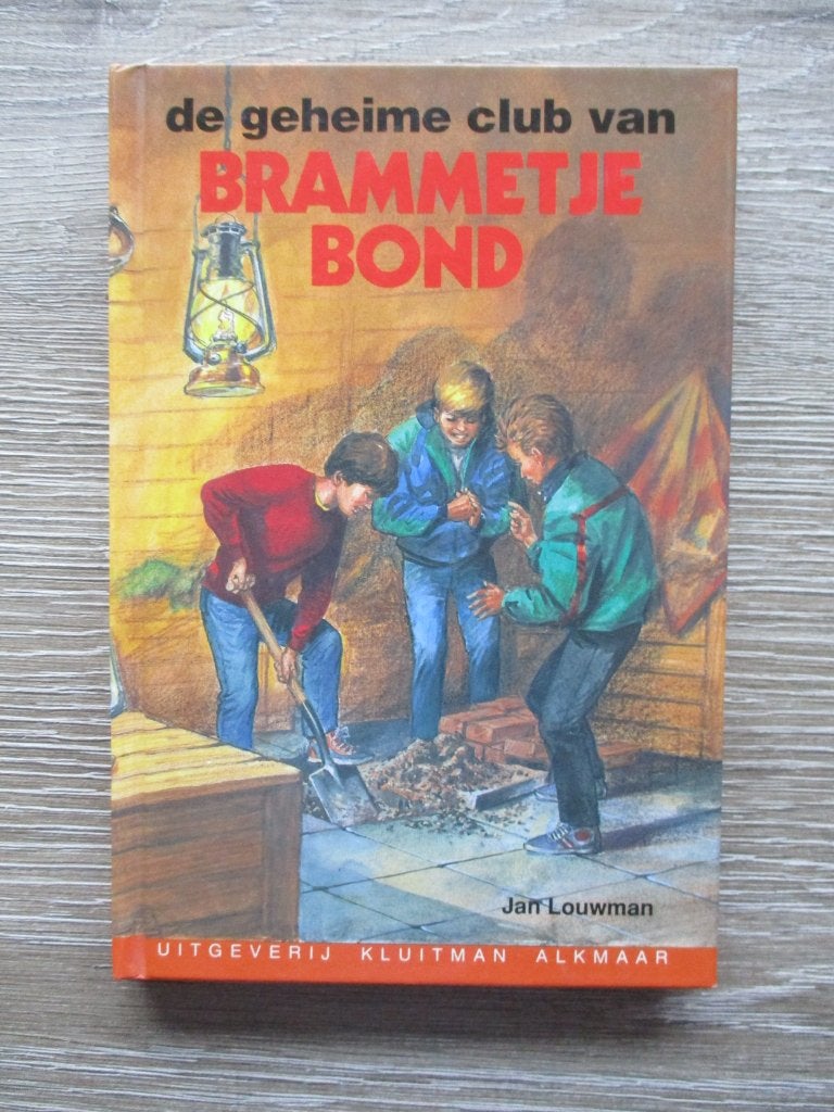 De geheime club van Brammetje Bond - Jan Louwman, Ophalen of Verzenden, Gelezen, Fictie algemeen