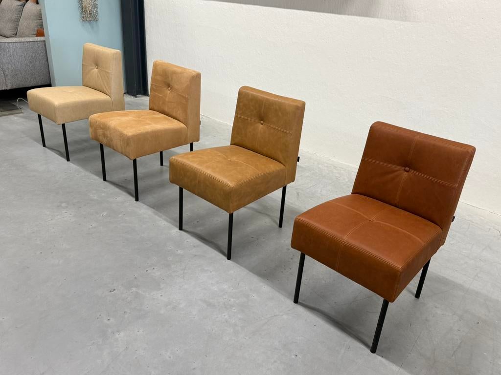 4 Nieuw Gelderland 7714 Knopenstoel bruin leer design stoel, Huis en Inrichting, Stoelen, Bruin, Nieuw, Leer, Vier