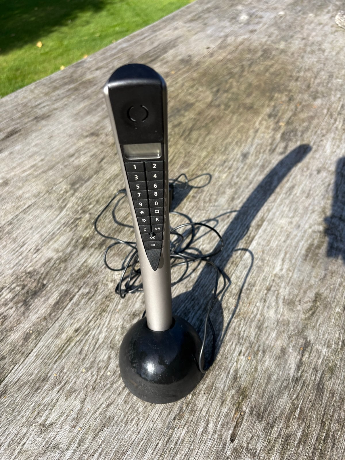 Bang & Olufsen BeoCom 2 draadloze telefoon met lader, Telecommunicatie, Ophalen of Verzenden, Gebruikt, 1 handset