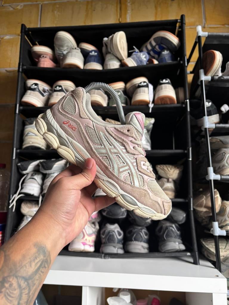 Asics Gel-Nyc Concrete Barley Rose 39, Ophalen of Verzenden, Zo goed als nieuw, Roze, Sneakers of Gympen