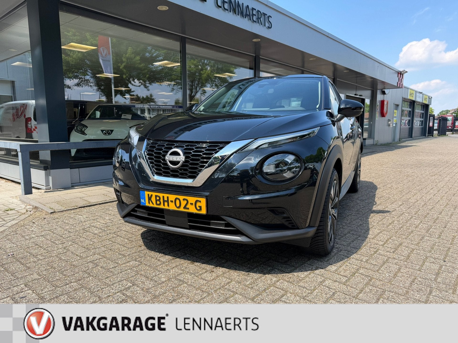 Nissan Juke 1.0 DIG-T Acenta Automaat, Rijklaarprijs / 12 mn, Stof, Zwart, Bedrijf, 3 cilinders