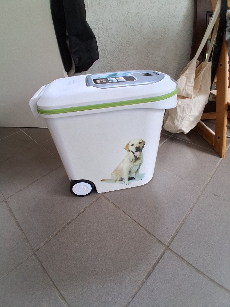 Hondenvoer bewaarbox, Dieren en Toebehoren, Ophalen, Gebruikt