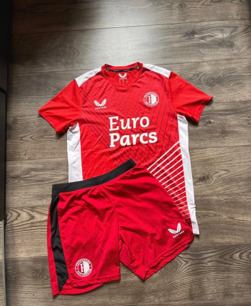 Feyenoord tenue Castore –compleet set shirt+broekje - maat S, Maat S, Ophalen of Verzenden, Zo goed als nieuw, Shirt