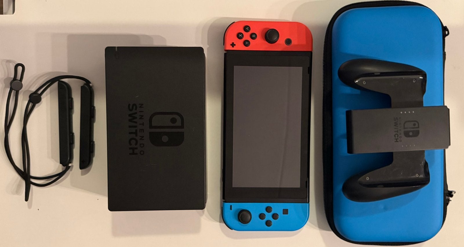 Nintendo Switch + Spel Ringfit | Ringcon | Hoes + Grip, Spelcomputers en Games, Spelcomputers | Nintendo Switch, Zo goed als nieuw