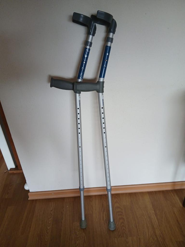 Krukken, Diversen, Loopkrukken, Ophalen, Gebruikt
