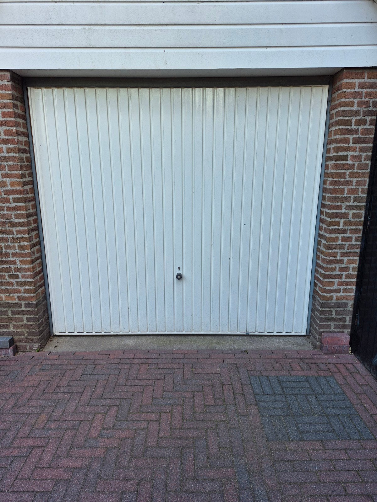 Gebruikte Hormann Garagedeur met Novoferm motor, Doe-het-zelf en Verbouw, Deuren en Horren, Gebruikt, Garagedeur, 215 cm of meer