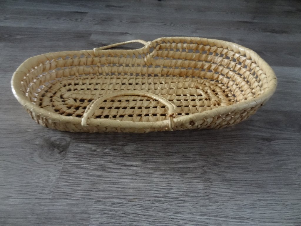 Leuk rieten poppen bedje reismandje, Ophalen of Verzenden, Zo goed als nieuw, Overige typen