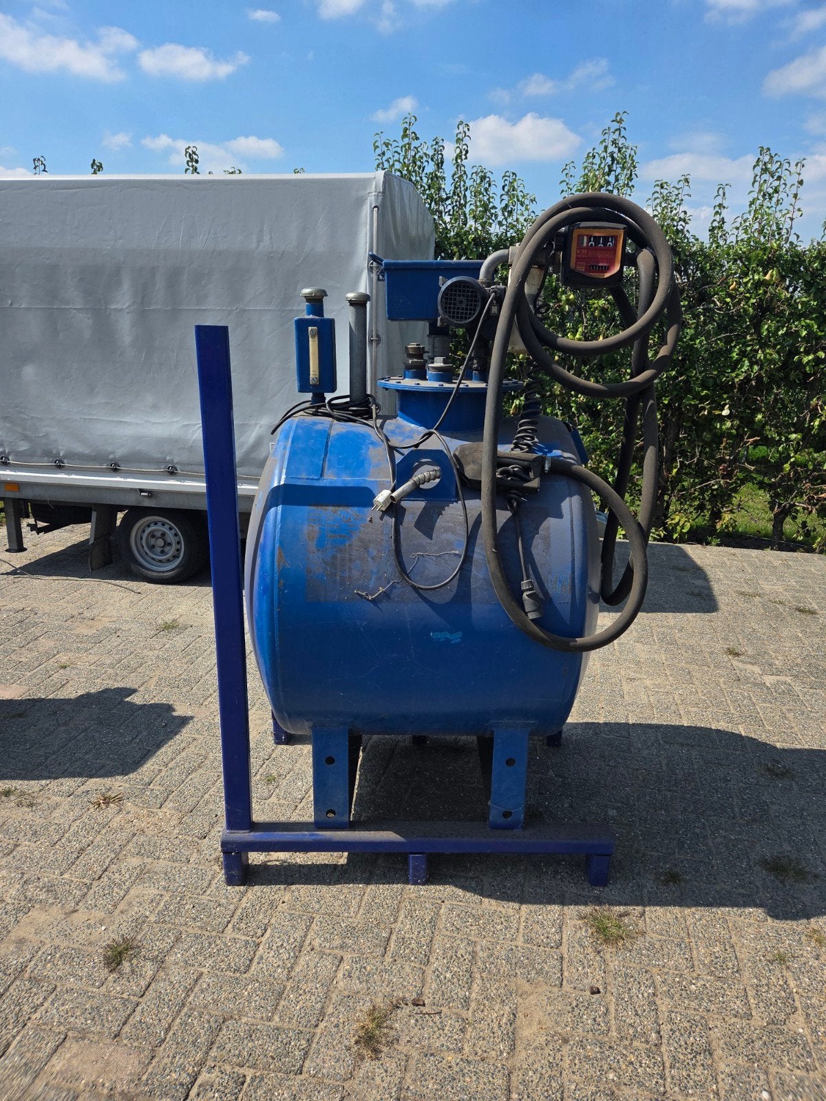 Gebruikte Storkvis Dieseltank 600L met Pomp, Ophalen