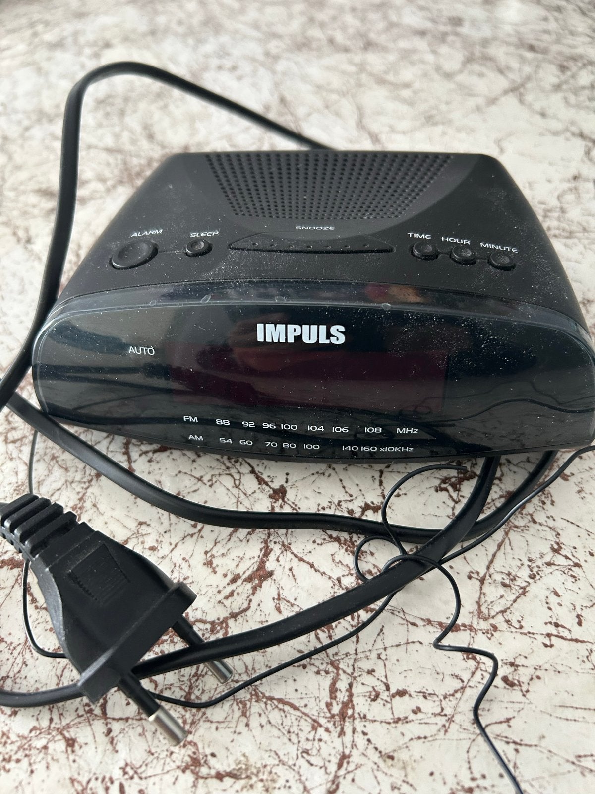 Impuls AM/FM Wekkerradio - Zwart, Ophalen of Verzenden, Gebruikt, Radio