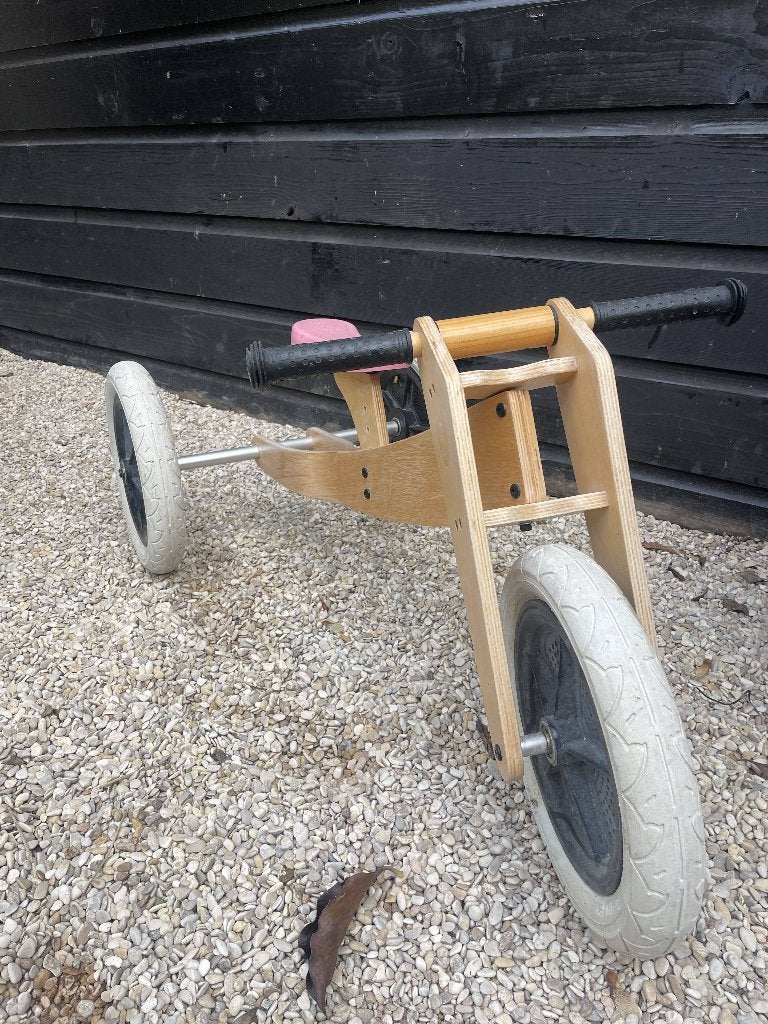 Houten loopfiets met 3 wielen