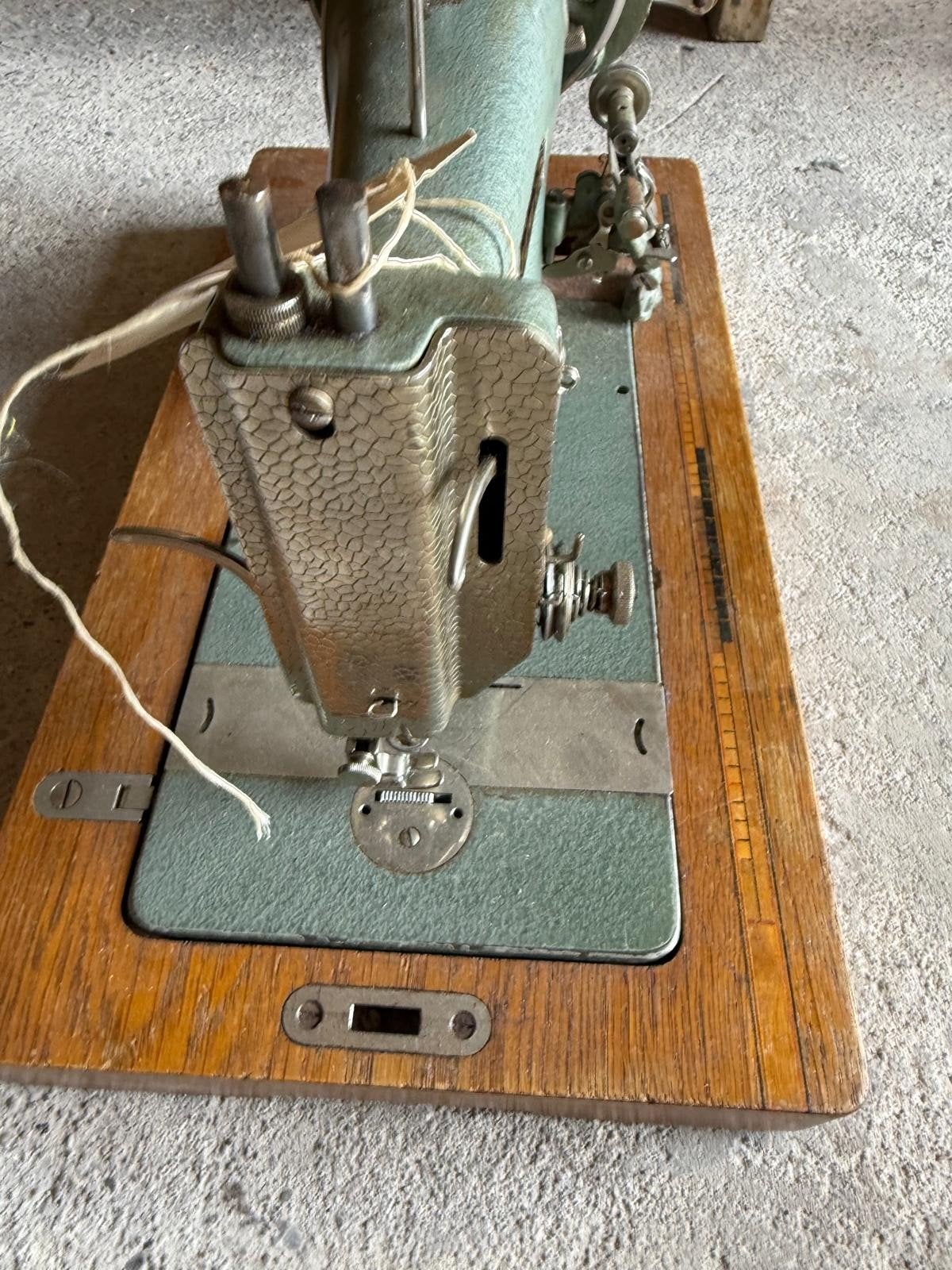 Vintage Wilo Naaimachine - Handbediend, Ophalen
