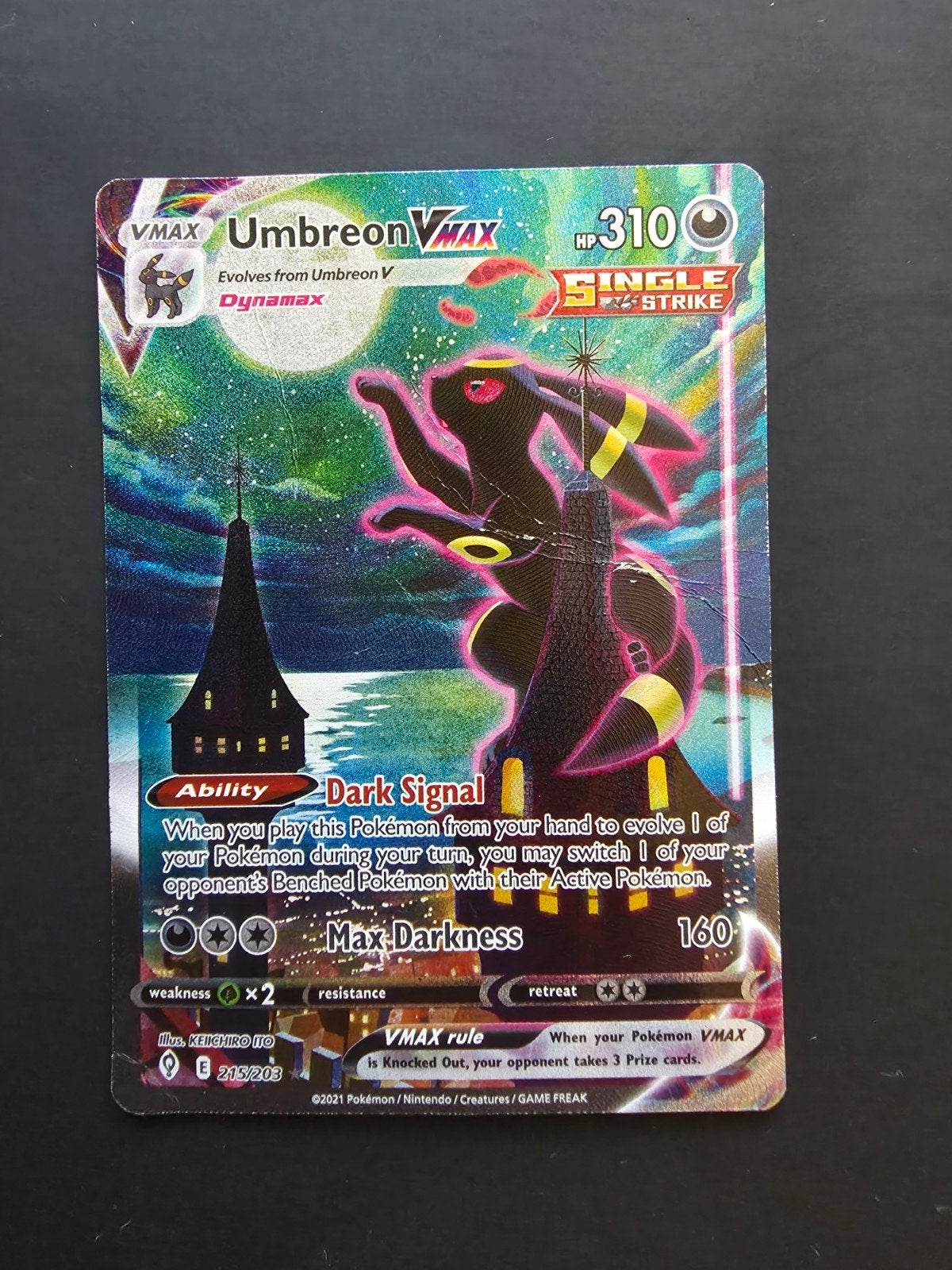 Umbreon Vmax 215/203 Evolving Skies, Hobby en Vrije tijd, Verzamelkaartspellen | Pokémon, Ophalen, Gebruikt, Losse kaart, Foil