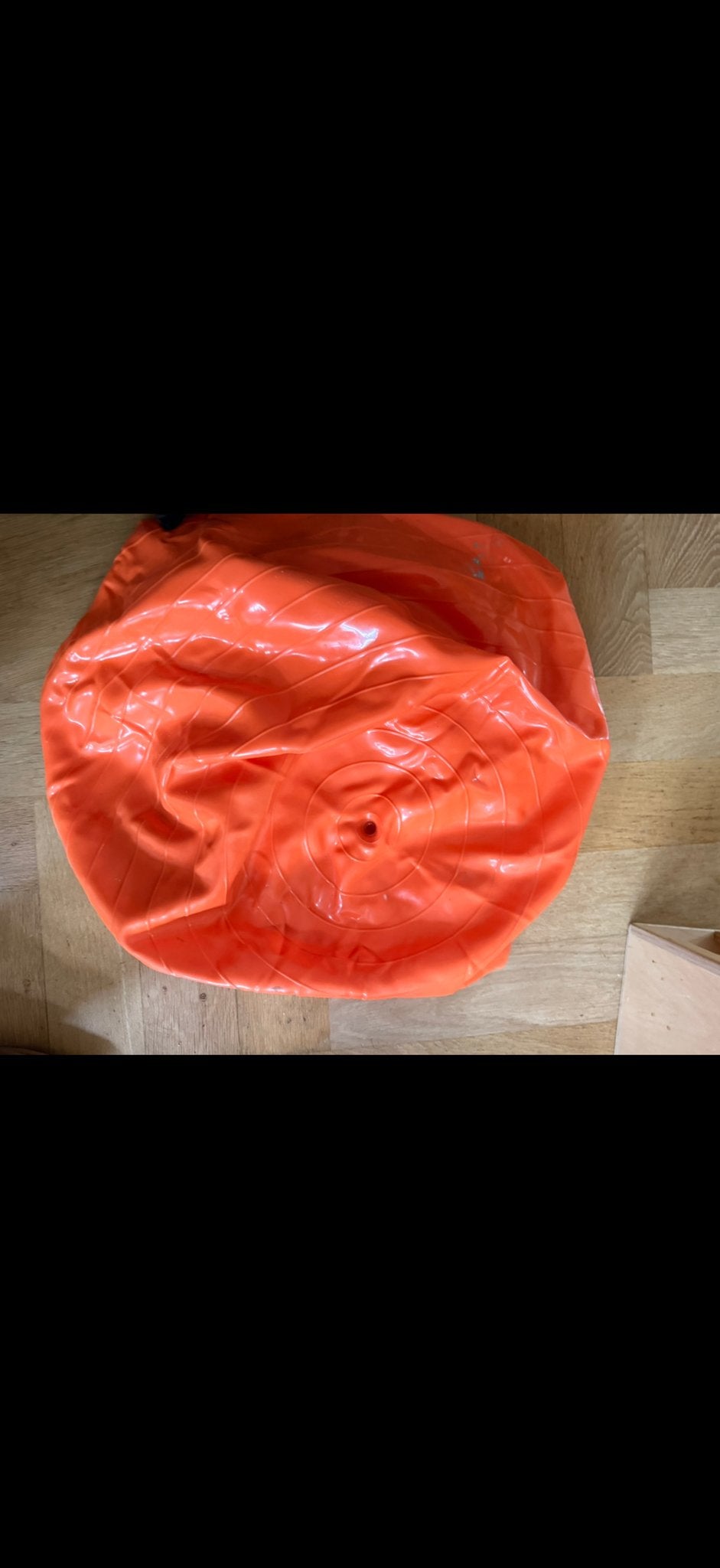 Zwangerschapsbal / Fitnessbal met pompje (oranje/zwart), Ophalen, Nieuw, Buik, Fitnessbal