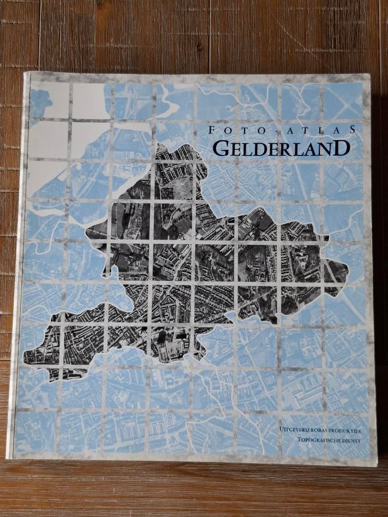 Foto Atlas Gelderland - Uitgeverij Robas Produkties, Gelezen, Overige atlassen, Robas Produkties / Topografische Dienst, Ophalen of Verzenden