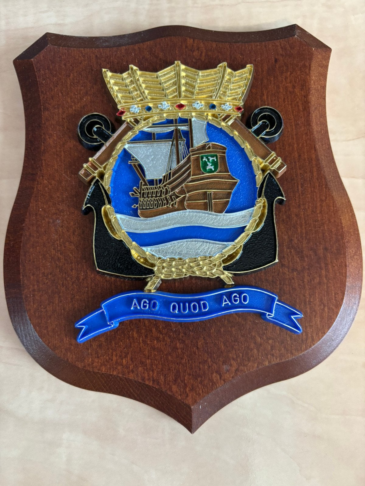 Schildje Zr. Ms. Johan de Witt Amfibisch Transportschip L801, Verzenden, Marine, Nederland, Embleem of Badge
