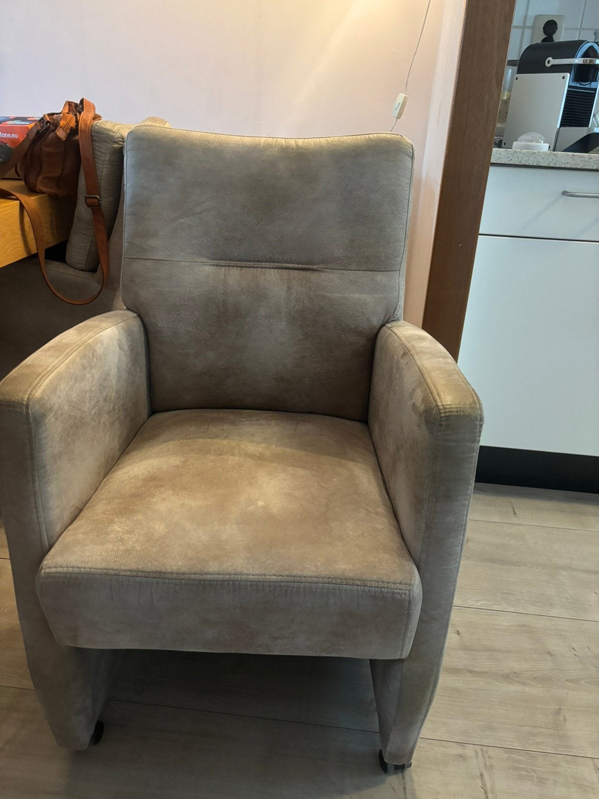 4 eetkamerstoelen taupe, bruin, Huis en Inrichting, Fauteuils, Ophalen, Minder dan 75 cm, Zo goed als nieuw, Stof
