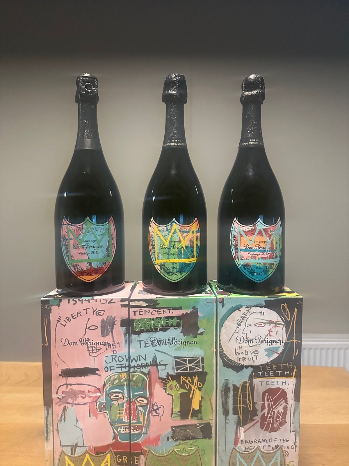 Decoratieve Dom Pérignon flessen met Basquiat design, Ophalen of Verzenden, Gebruikt