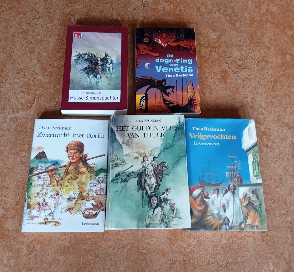 Thea Beckman - Hasse Simonsdochter en De doge-ring v Venetie, Ophalen, Gelezen