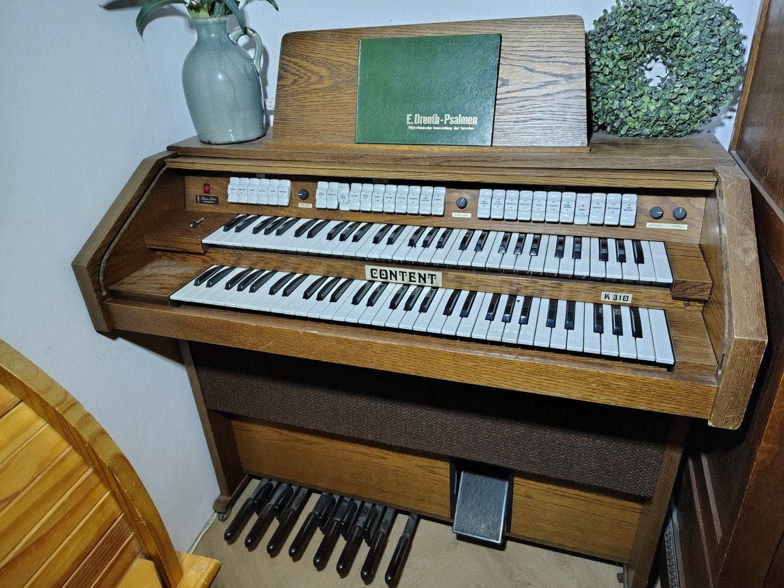 Content K310 Orgel, Muziek en Instrumenten, Orgels, Ophalen, Gebruikt, 2 klavieren, Orgel
