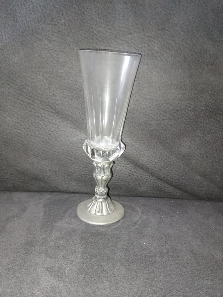 Vintage borrelglas met tinnen voet, Antiek en Kunst, Antiek | Glas en Kristal, Ophalen