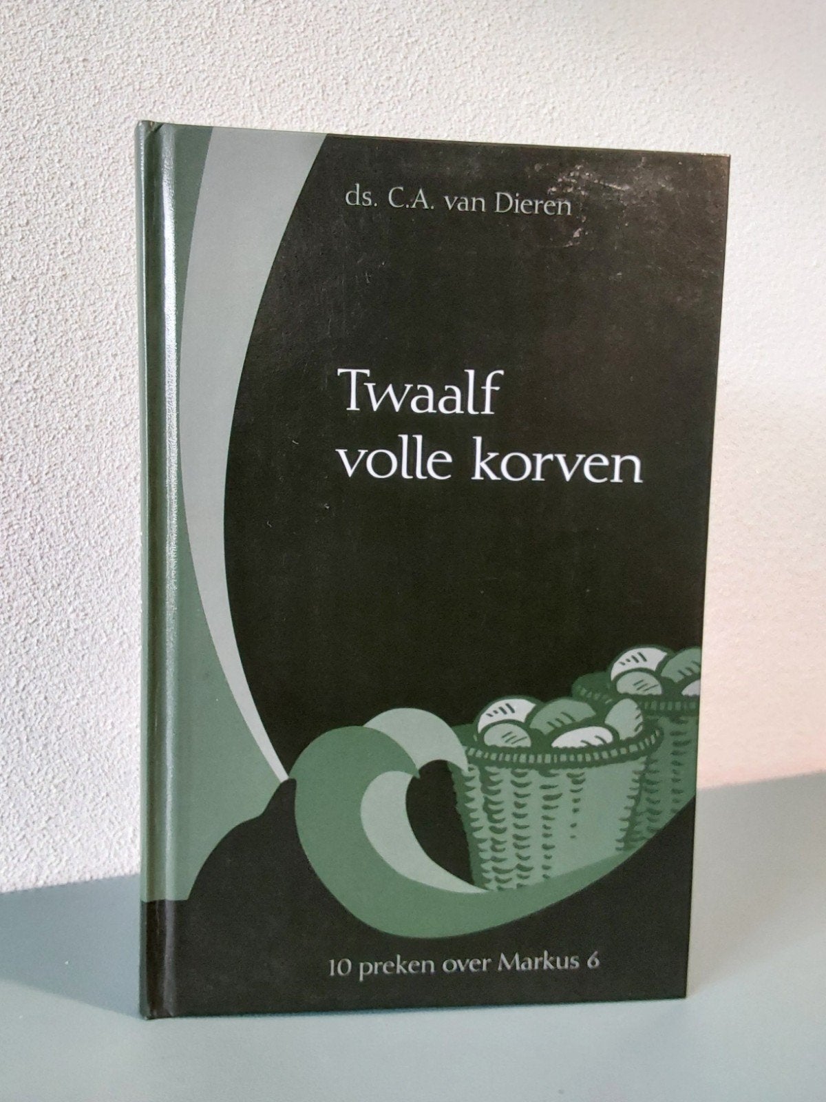 Twaalf volle korven / Ds. C.A. van Dieren Gereformeerde Gem., Boeken, Ds. van Dieren, Christendom | Protestants, Ophalen of Verzenden