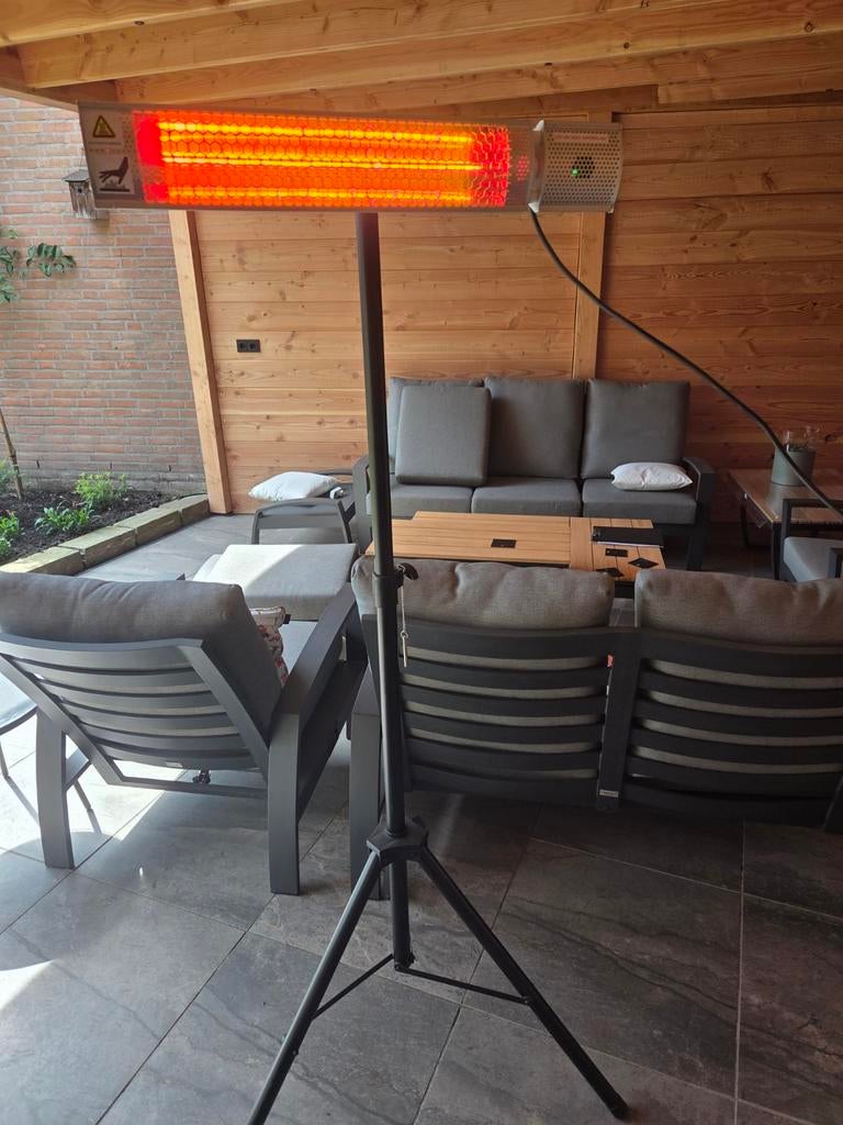 Sun Heat terrasverwarmer op statief, Tuin en Terras, Terrasverwarmers, Ophalen, Zo goed als nieuw, Elektrisch, Vloer