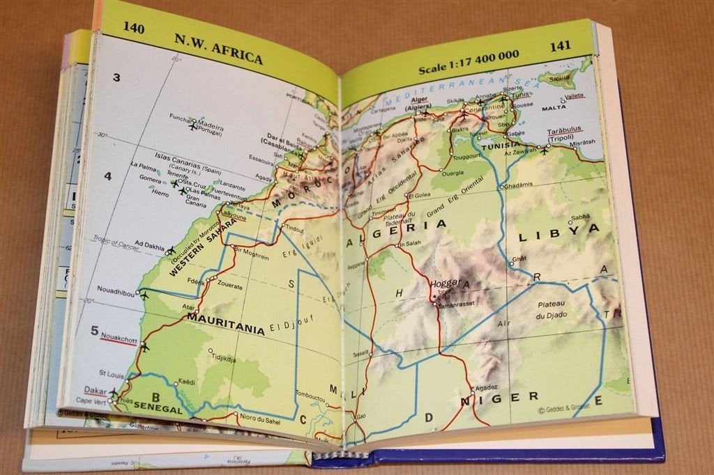 Geïllustreerde Zak-encyclopedie van de Wereld, Boeken, Ophalen of Verzenden, 1800 tot 2000, Wereld, Landkaart