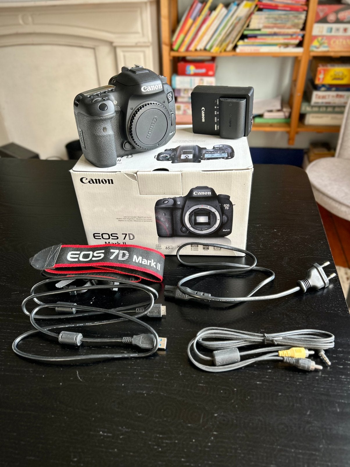 Canon EOS 7D Mark II – 16k clicks (Onberispelijke staat)