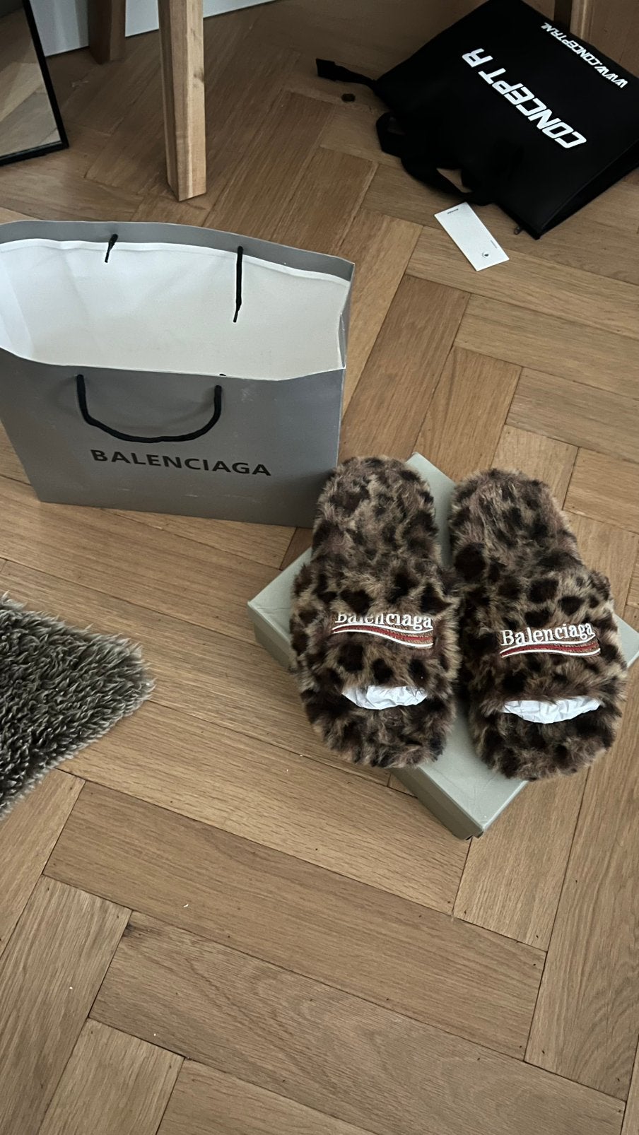 Balenciaga slides 44, Kleding | Heren, Schoenen, Overige kleuren, Overige typen, Nieuw, Ophalen of Verzenden