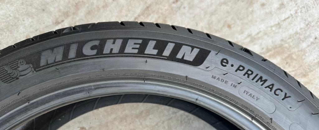 4 Stuks Michelin 215 45 18 Zomerbanden Inclusief Montage, 18 inch, 215 mm, Nieuw, Ophalen of Verzenden