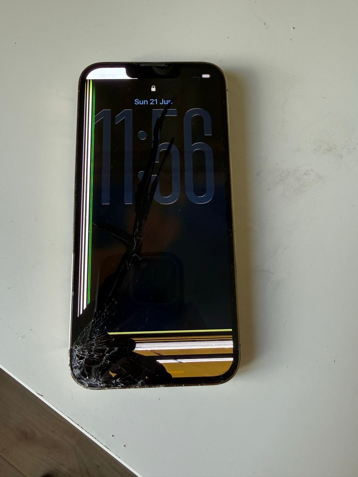 iPhone 13 Pro - Gebroken scherm en achterkant, Ophalen, Niet werkend