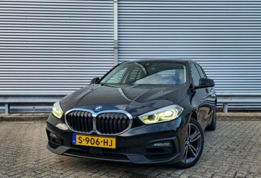 BMW 1-Serie 118i 140pk 2019 Zwart, Auto's, BMW, 680 kg, Zwart, Handgeschakeld, 3 cilinders