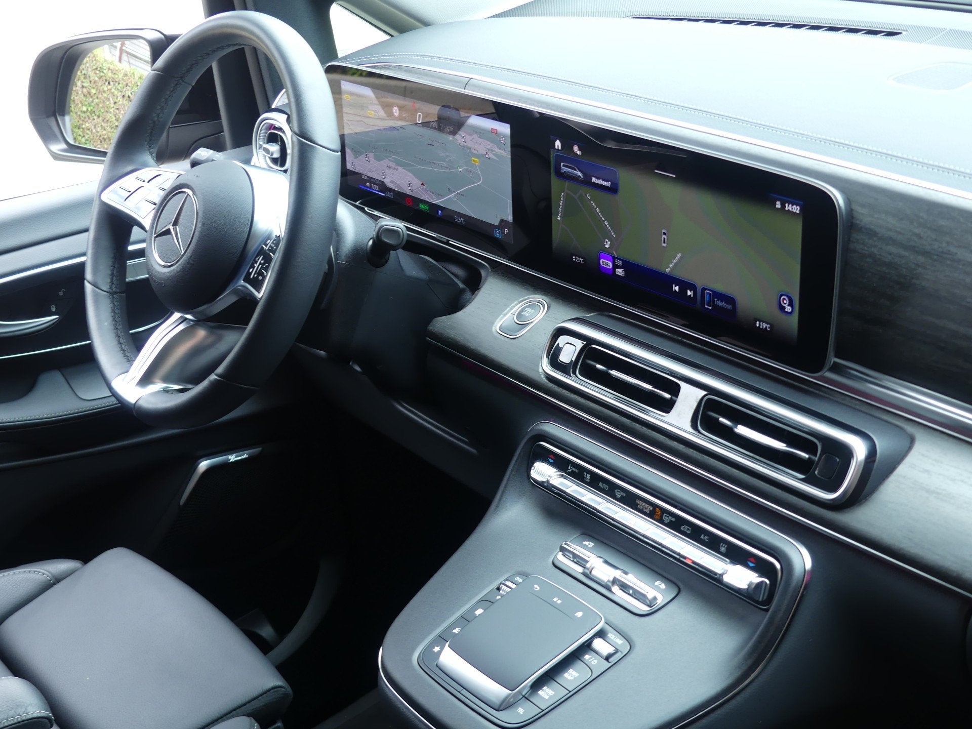 Mercedes-Benz EQV 300 L2 90 kWh AMG Luchtvering 7 Persoons E, Auto's, Dealer onderhouden, Gebruikt, Overige modellen, Overige carrosserieën