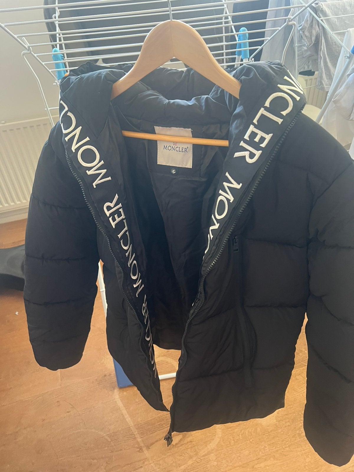 IN PRIJS VERLAAGD!!Moncler jas maat M, Kleding | Dames, Ophalen of Verzenden, Zo goed als nieuw, Zwart