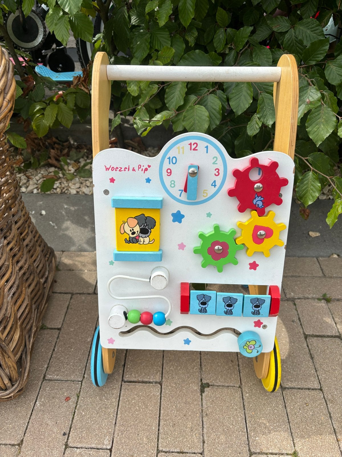 Woezel & Pip Houten Loopwagen met Activiteitenpaneel, Ophalen, Zo goed als nieuw, Overige typen, Met wieltjes