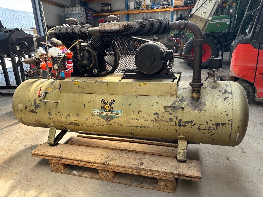Te koop: Compressor, Ophalen, Gebruikt, 400 tot 800 liter/min, 6 tot 10 bar